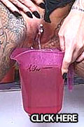 Mila Elaine Devotes Fickstück mit Pisse übergossen! Dirtytalk! Mila Elaine